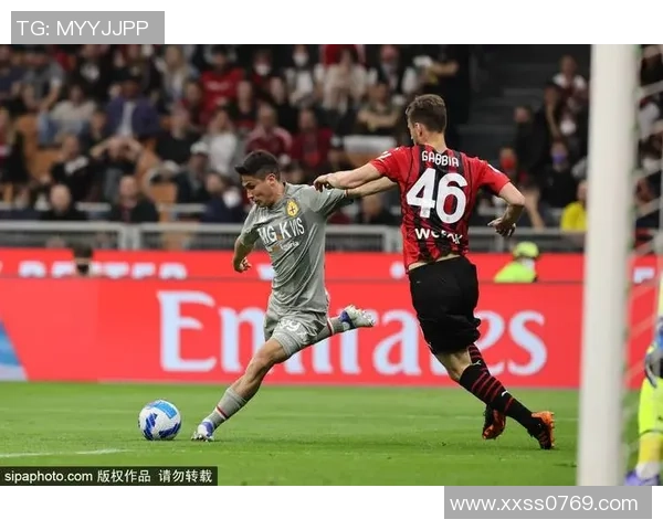 圣西罗的重力叛徒：拉法·莱奥，用第7粒进球完成灵魂的“高空进化”