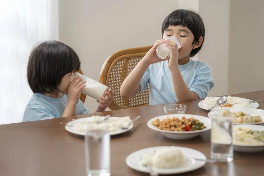 PG电子官方网站营养并非摄入越多越好！收好这份健康饮食小贴士(图10)